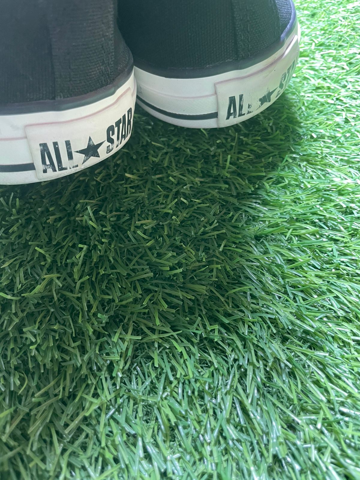 Black Converse High Top ( 41.5-42 / 7.5 )