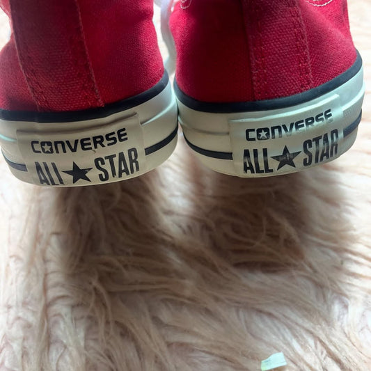 Red Converse Low Top(Size 40 / 8.5)
