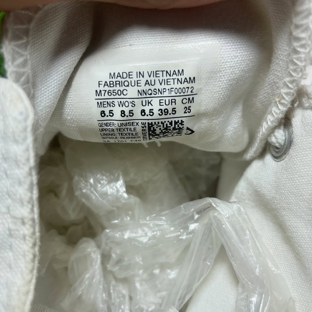 Beige Converse High Top (Size 39.5 / 8)