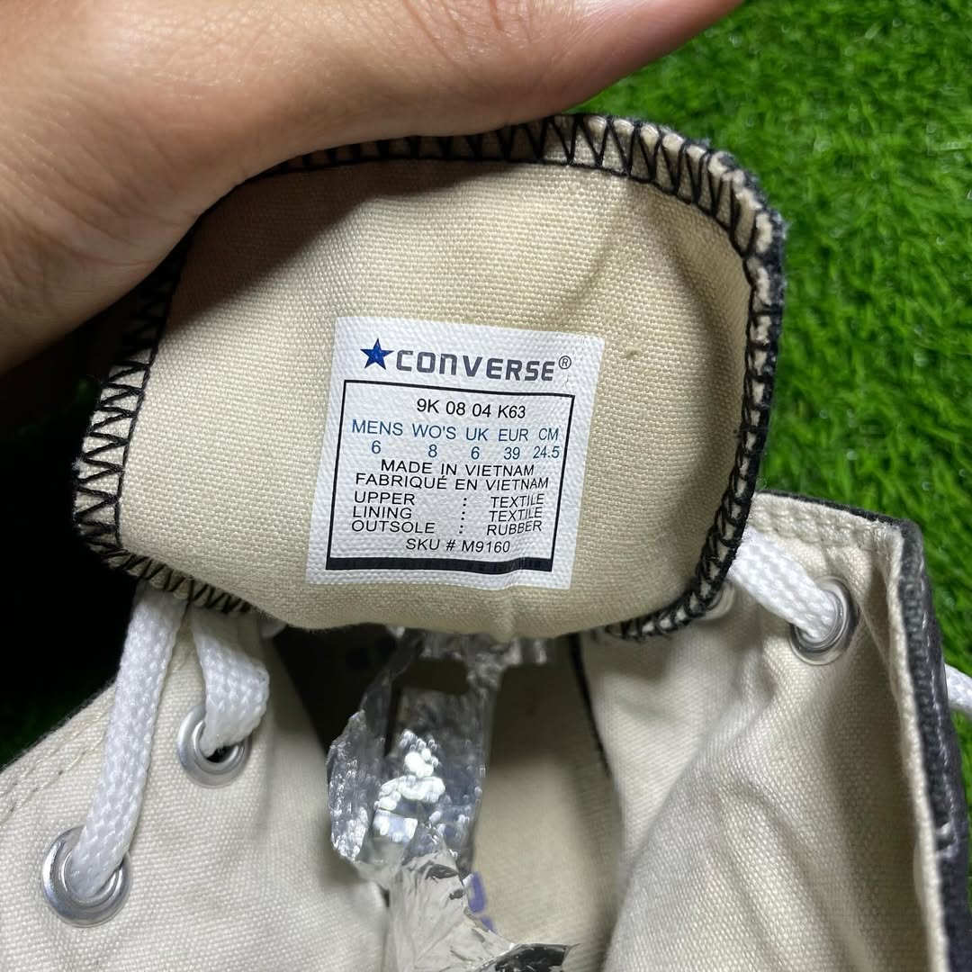 Black Converse High Top (Size 39 / 8)