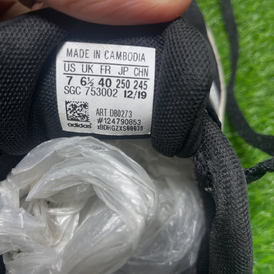 Original Adidas Shoes Size (40)