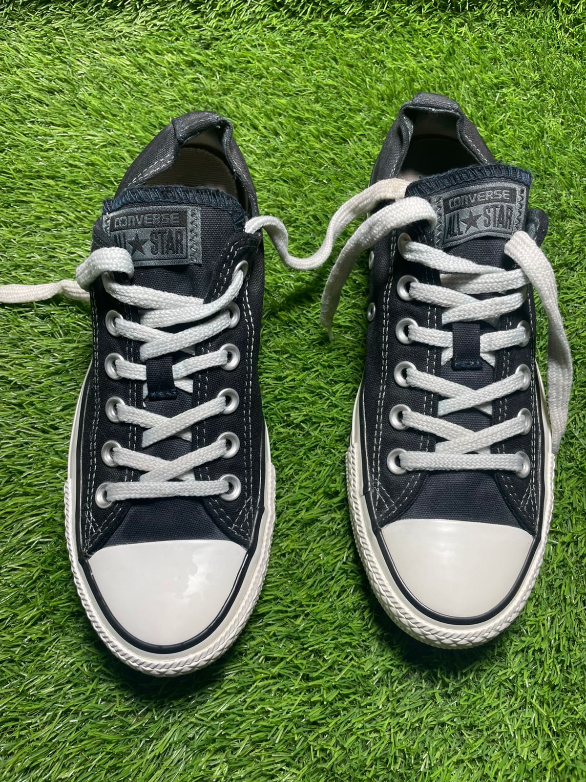 Black Converse Low Top(Size 37.5 / 6.5)