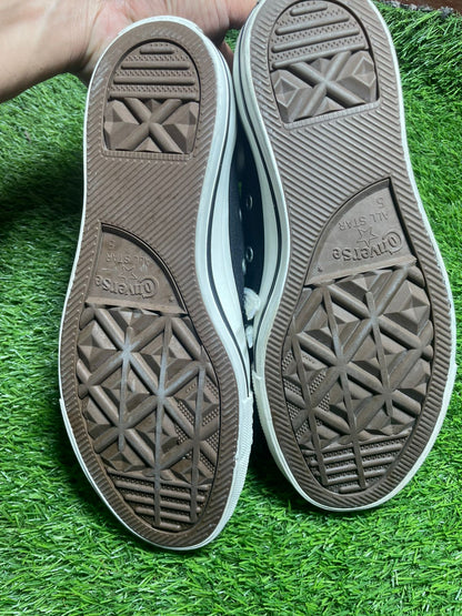 Black Converse Low Top(Size 37.5 / 6.5)