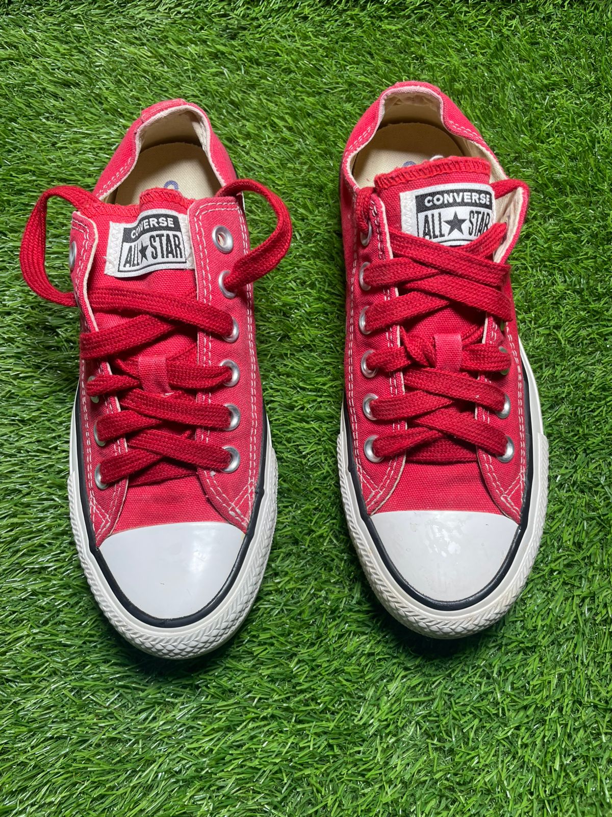 Black Converse Low Top (37 / 6)