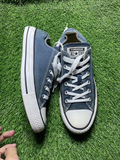 Blue Converse Low Top( 40  / 7 )