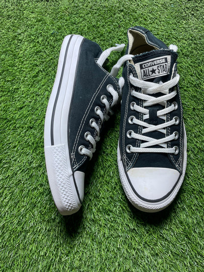 Black Converse Low Top(39 / 6 )