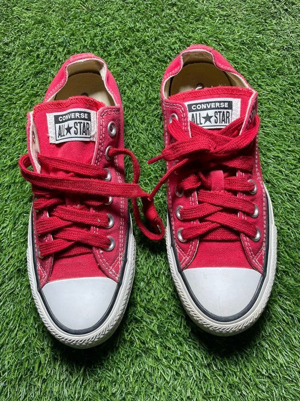 Red Converse Low Top (37 / 6)