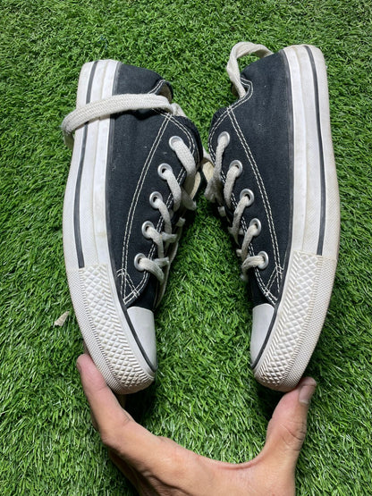 Blue Converse Low Top ( 36.5-37 / 6 - 6.5 )