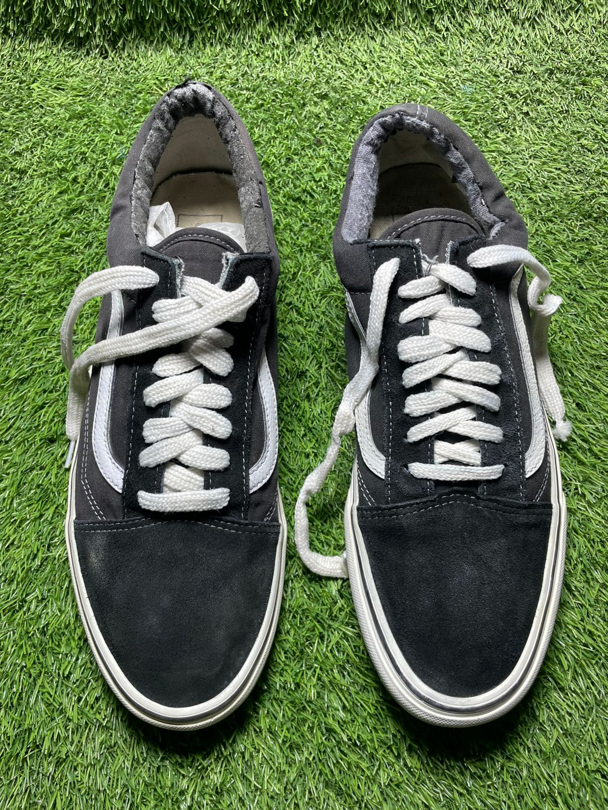 Vans Low Top ( Size 44.5-45 / 10.5-11 )