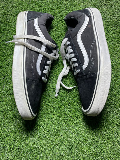 Vans Low Top ( Size 44.5-45 / 10.5-11 )