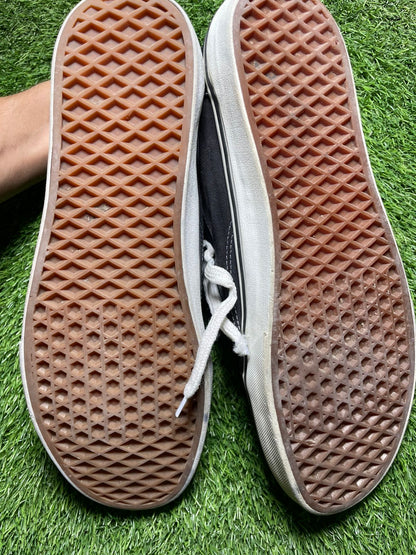 Vans Low Top ( Size 44.5-45 / 10.5-11 )