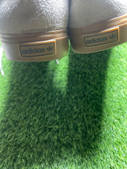 Grey Ad!das Low Top ( 45 - 11 )