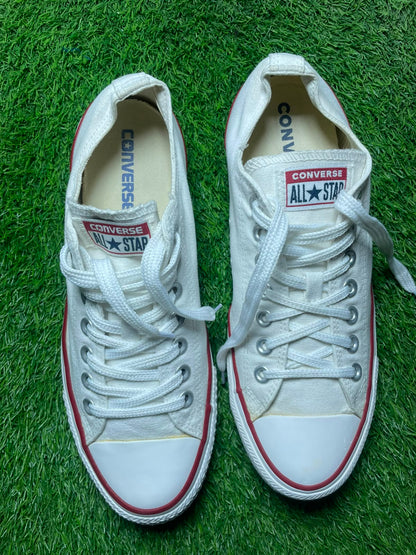 Converse Low Top (42 / 8.5 )