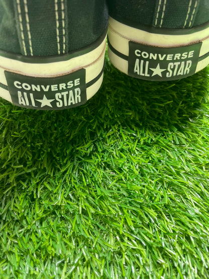 Converse Low Top (42 / 8.5 )