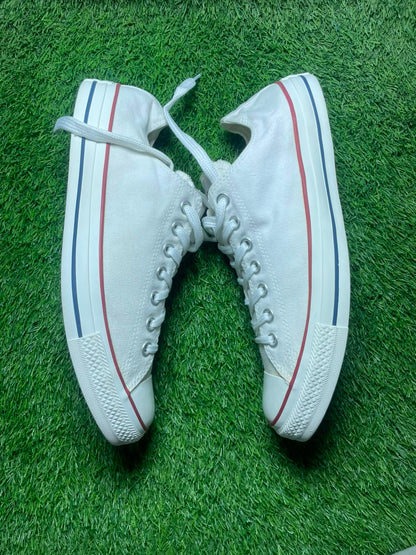WHITE Converse Low Top ( 44 / 10 )