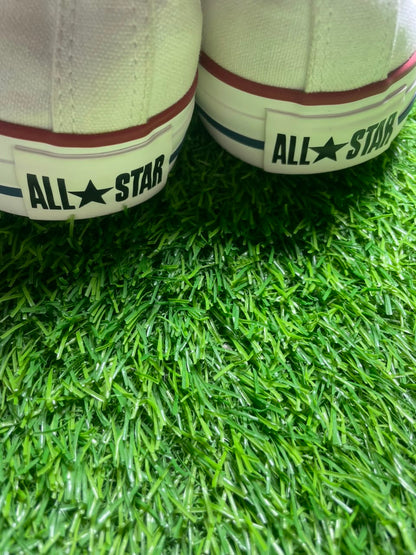 WHITE Converse Low Top ( 44 / 10 )