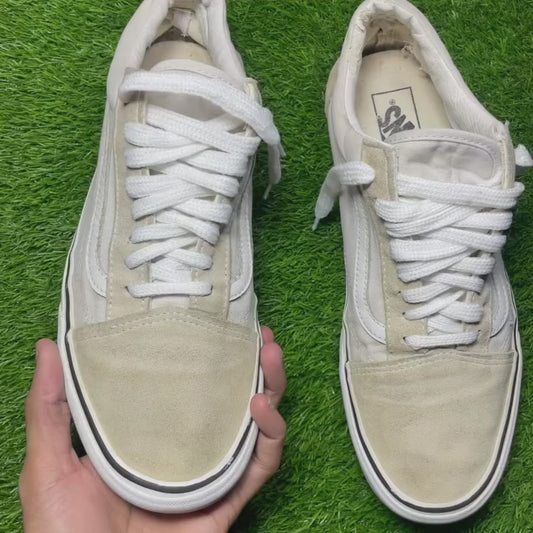 Beige Vans Low Top (43 / 11)