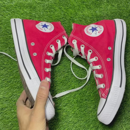 Red Converse High Top (38 / 7)