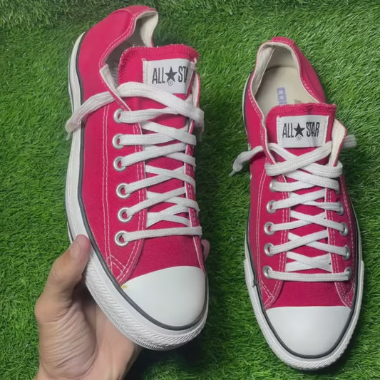 Red Converse Low Top (42 / 10)