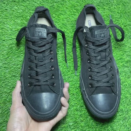 Black Converse Low Top(42 / 10)
