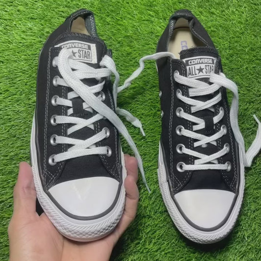 Black Converse Low Top(40  /8.5)