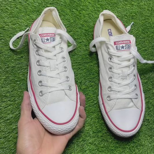 White Converse Low Top (40 / 8.5)