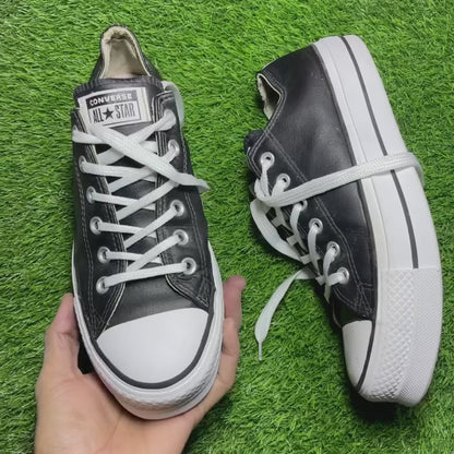 Black Converse Low Top (40 / 8.5)
