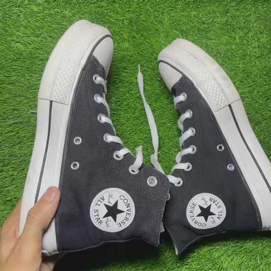 Black Converse High Top (38 / 7)