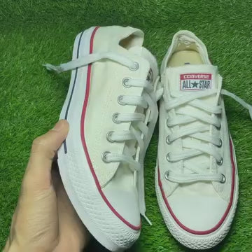 White Converse Low Top (Size 39.5 / 8)