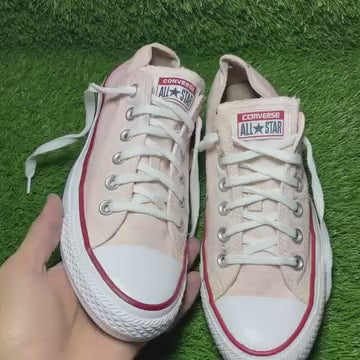 Pink Converse Low Top (Size 39 / 8)