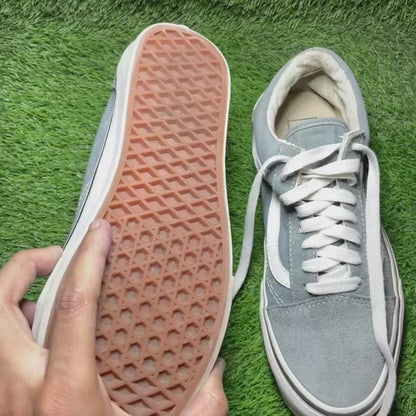 Gray Vans Low Top (Size 40 / 8.5)