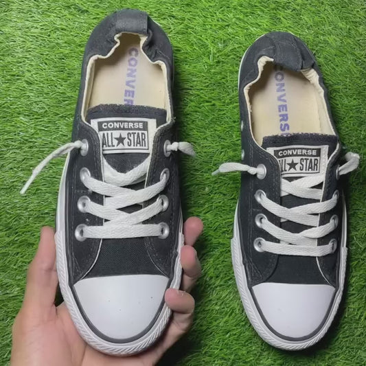 Black Converse Low Top(Size 37.5 / 6.5)