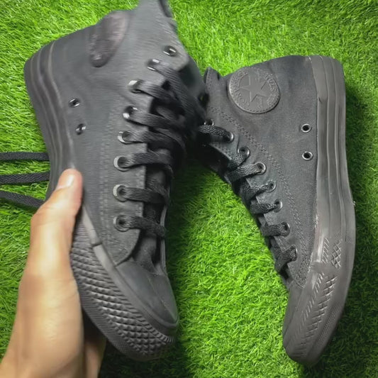 Black Converse High Top (Size 40 / 8.5)