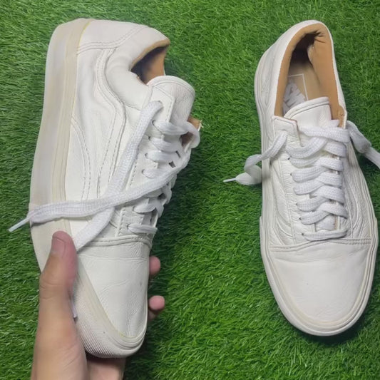White Vans Low Top (42 / 10)
