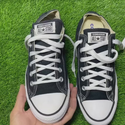 Black Converse Low Top(41.5 / 9.5)