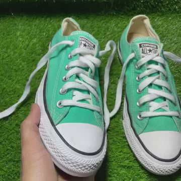 Green Converse Low Top(Size 39.5 / 8)