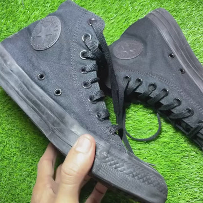 Black Converse High Top (Size 40 / 8.5)