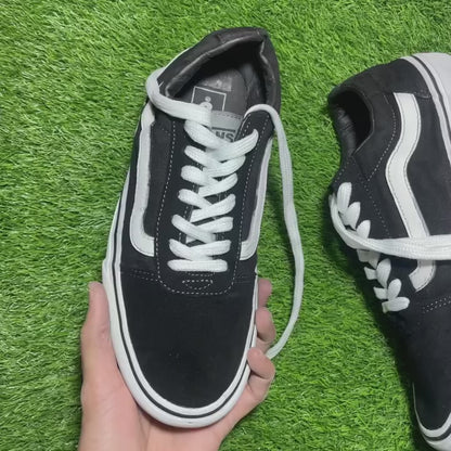 Black Vans Low Top(Size 41 / 9)