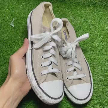 Beige Converse Low Top(Size 39 / 8)