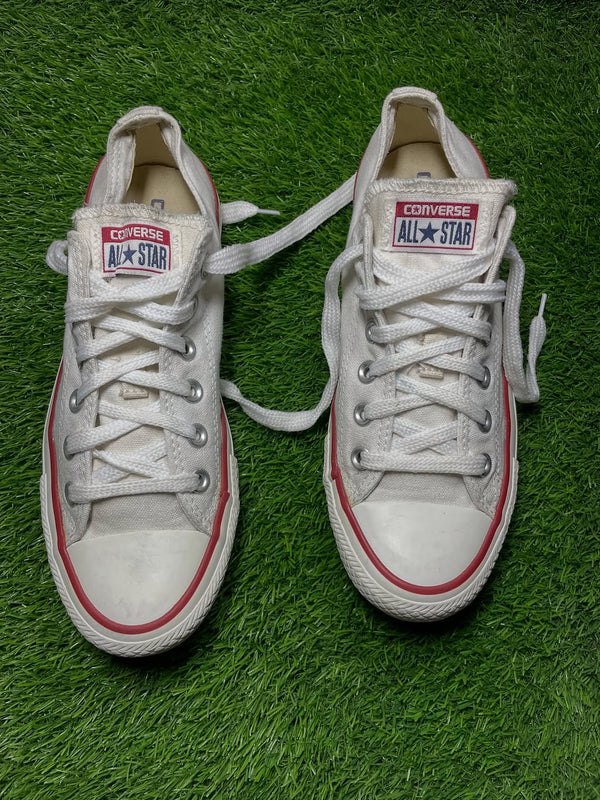 White Converse Low Top(39 / 8)