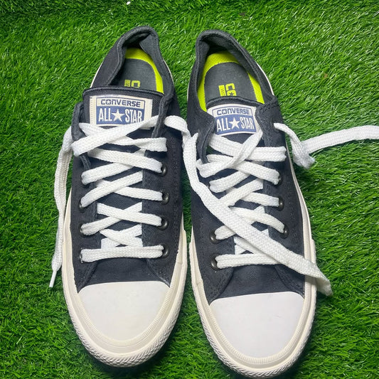 Black Converse Low Top(Size 40 / 8.5)
