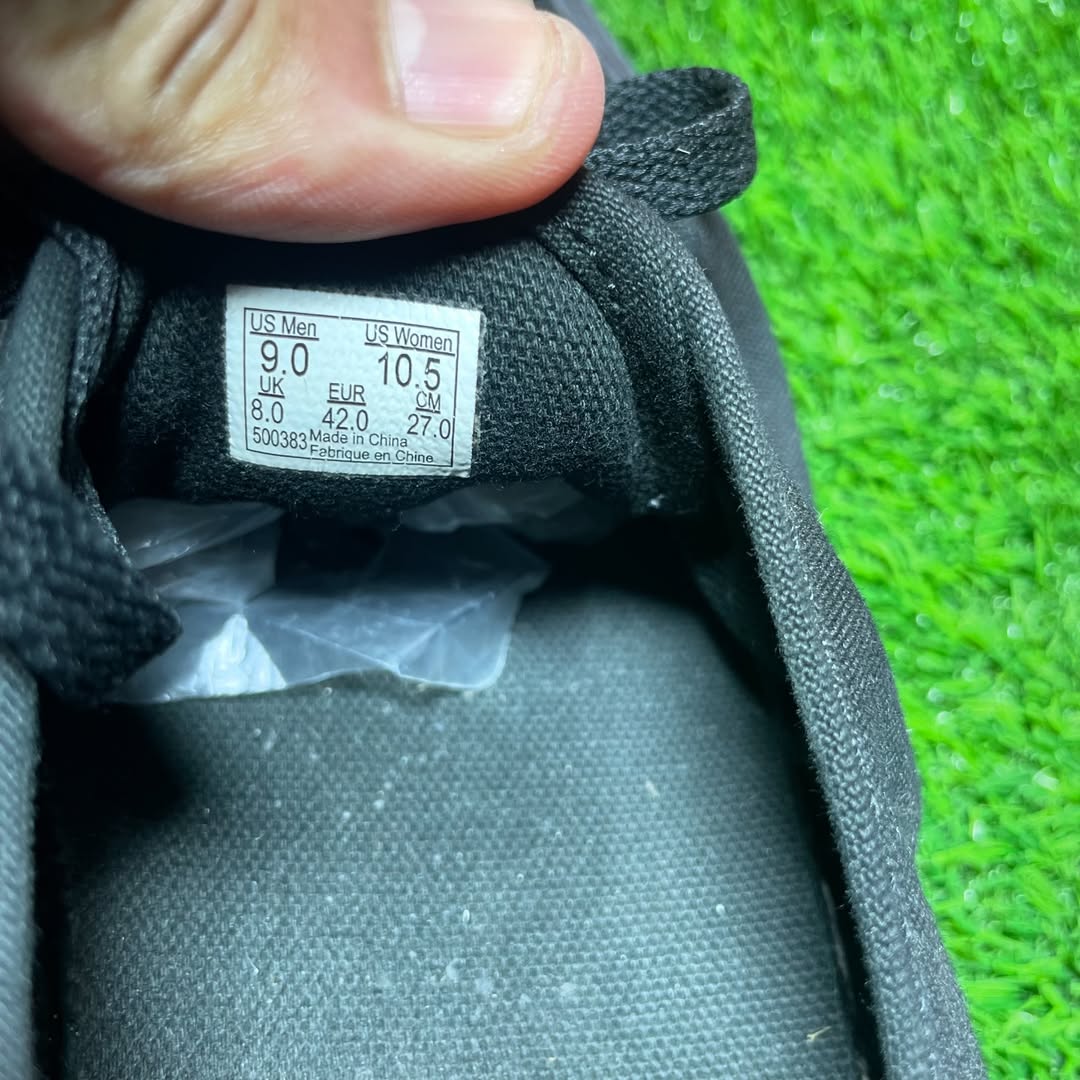 Black Vans Low Top (Size 42 / 10)