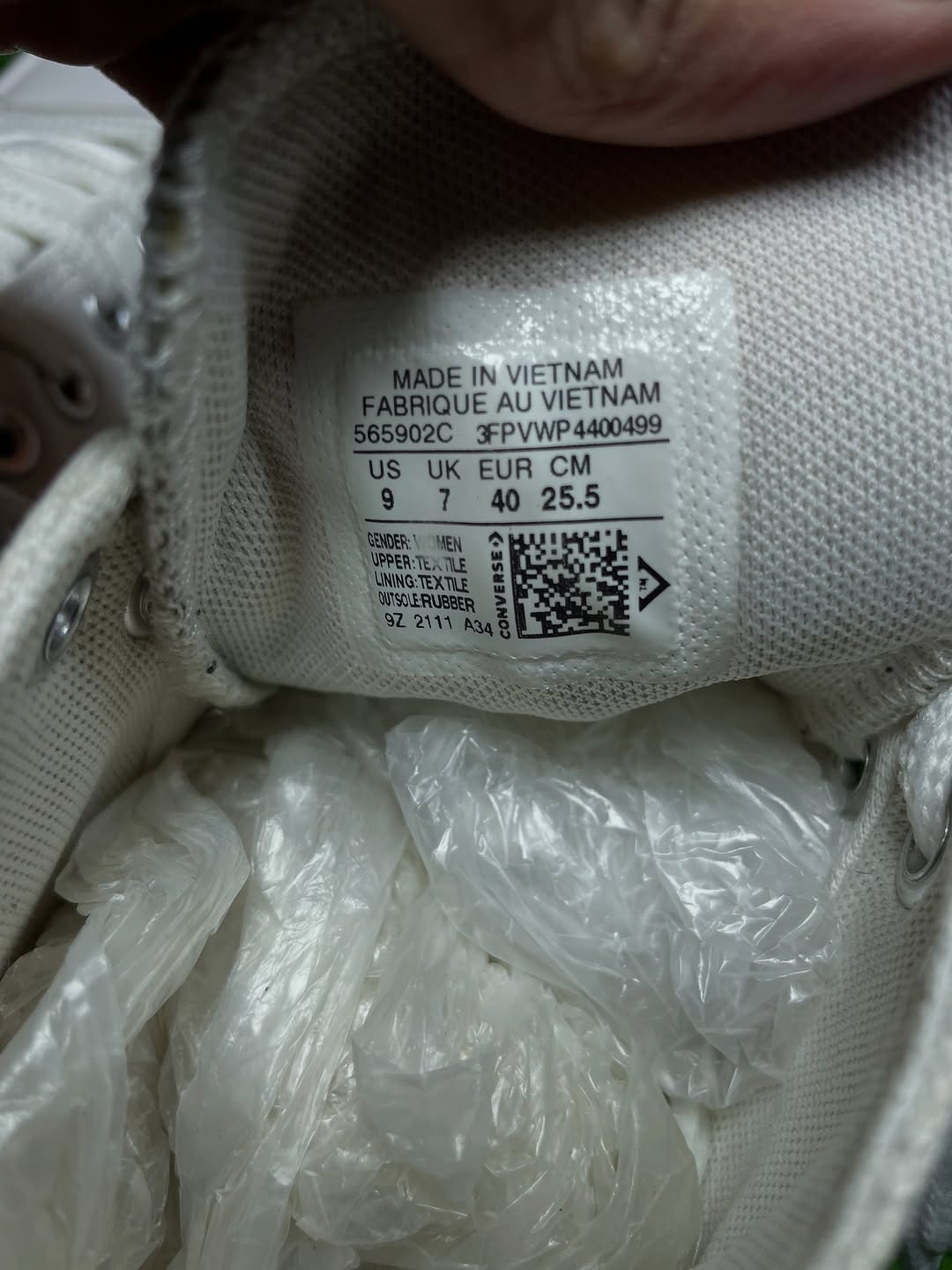 White Converse High Top(40 / 8.5)