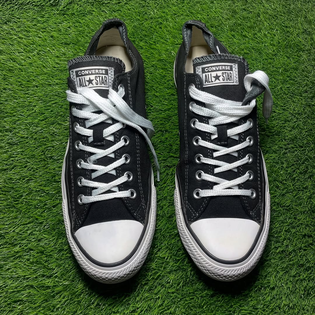 Black Converse Low Top (45 / 13)
