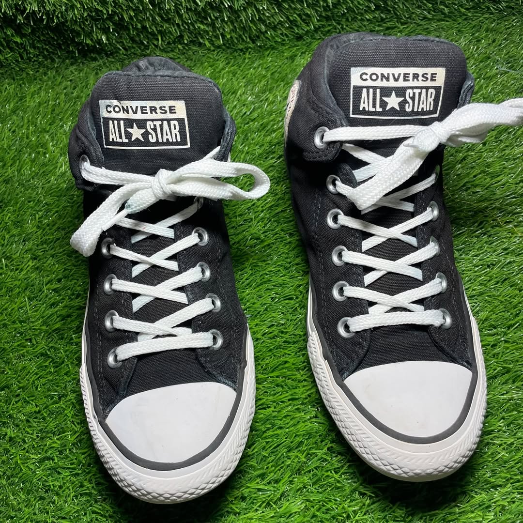 Black Converse High Top (Size 39 / 8)