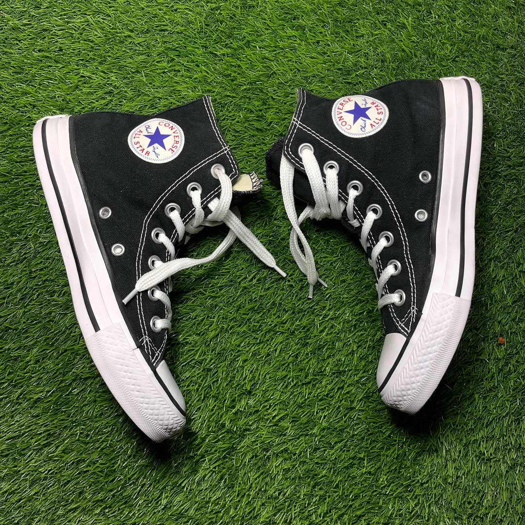 Converse High Top (Size 36 / 5)
