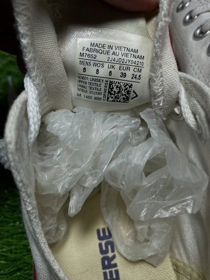 White Converse Low Top(39 / 8)