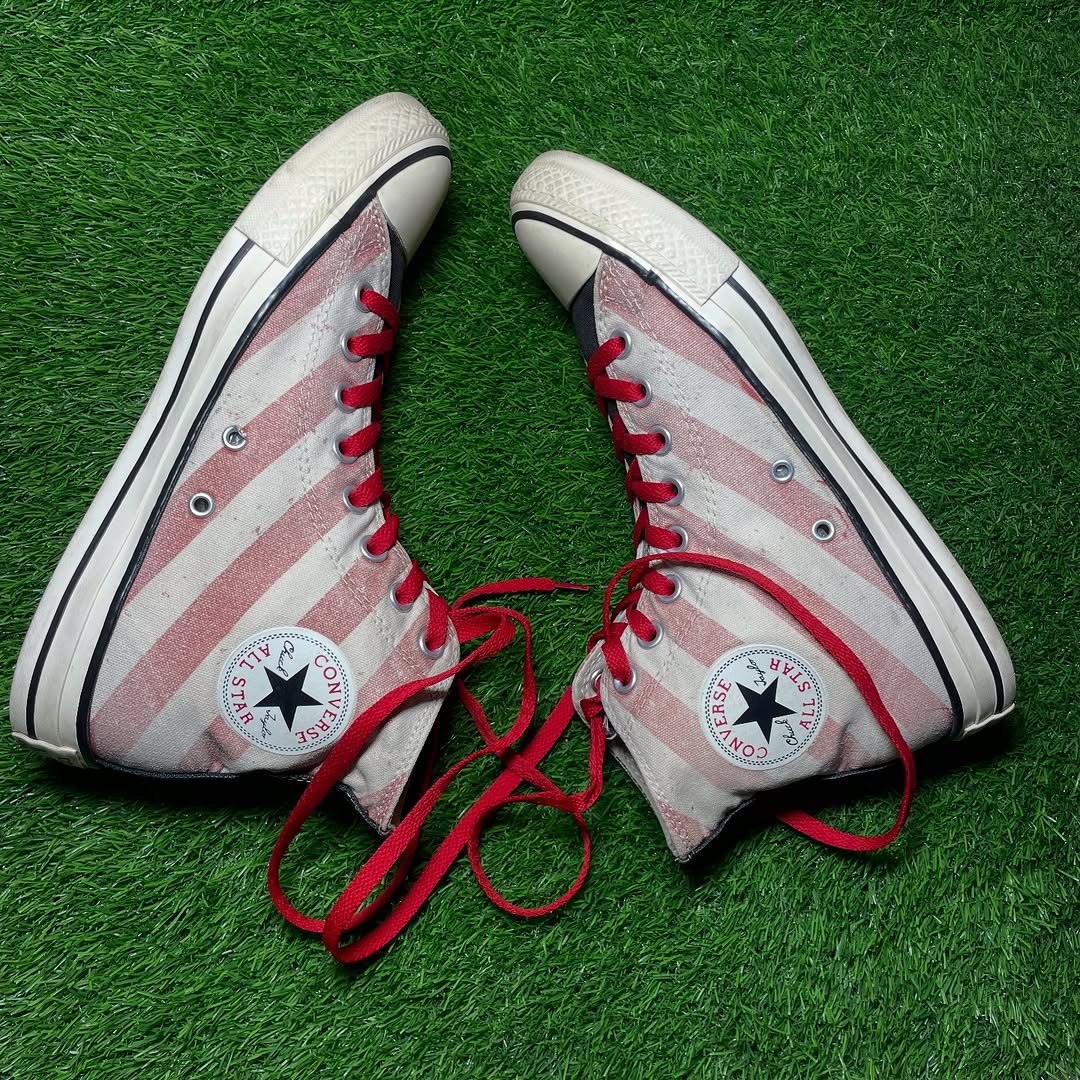Pink Converse High Top (41 / 9)