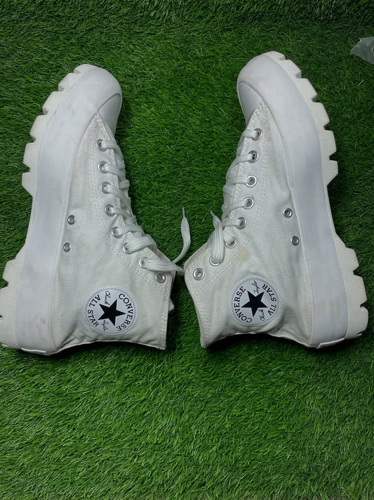 White Converse High Top(40 / 8.5)