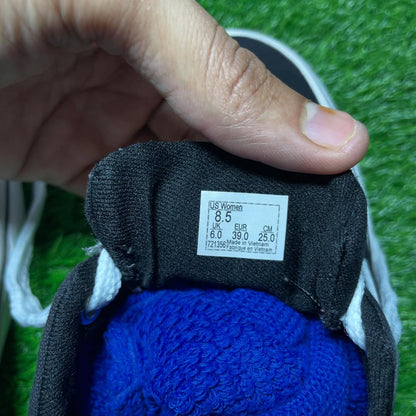 Black Vans Low Top(Size 39 / 8)